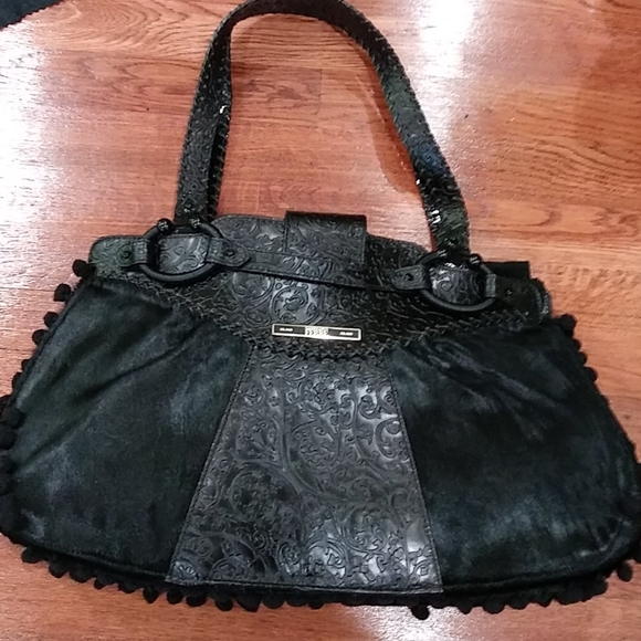 Gianfranco Ferre black calfhair etched runway bag - Picture 2 of 8